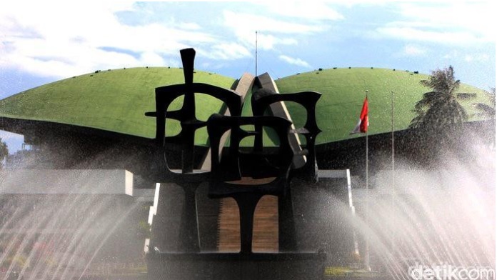 Rapat Pemilu 2024 di DPR Hari Ini Ditunda  Baca artikel detiknews, "Rapat Pemilu 2024 di DPR Hari Ini Ditunda" selengkap