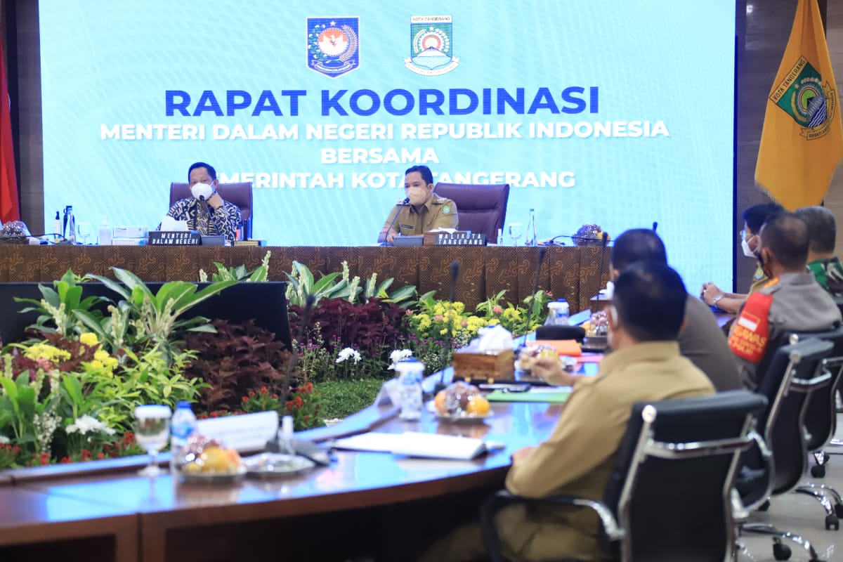 Dirjen Politik dan PUM Dampingi Mendagri Pantau Penanganan Covid-19 di Tangerang