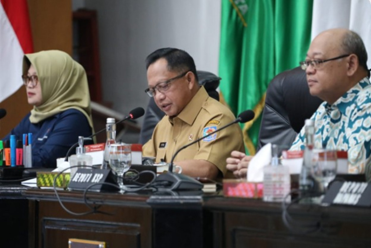 Rakor Inflasi, Mendagri Ingatkan Pemda untuk Waspadai Faktor Cuaca