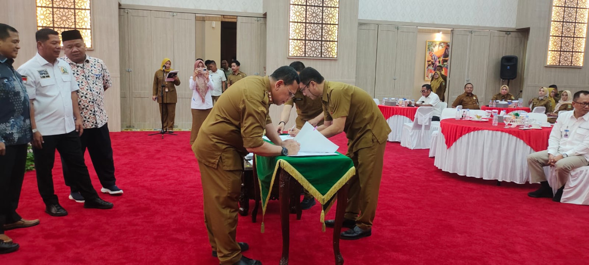 Serahkan DPA SKPD Provinsi Banten TA 2025, Pj Gubernur A Damenta: Percepatan Pemenuhan Realisasi Target Kinerja